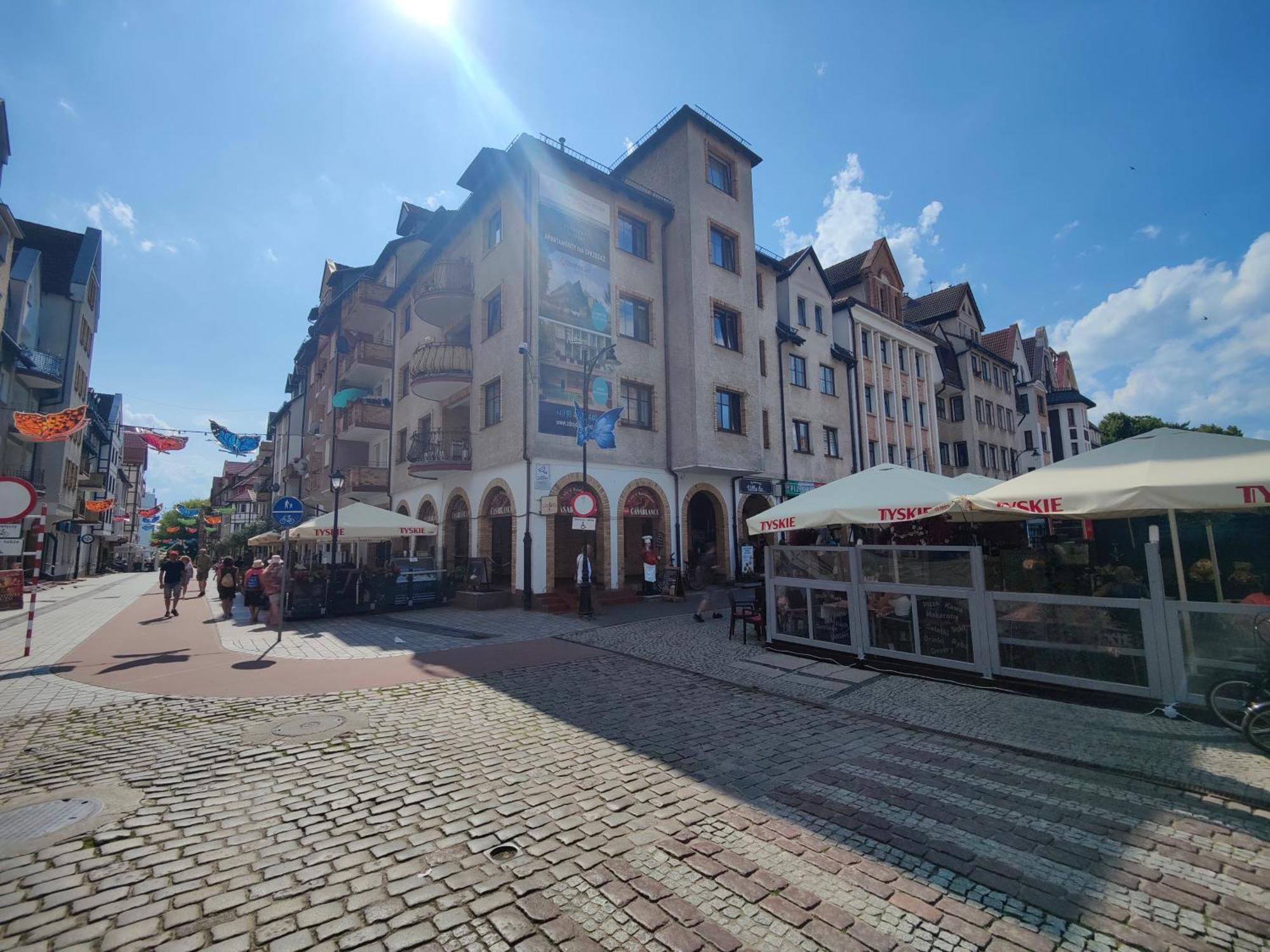 City Hall Bliss Suite - Premium Apartament Z Balkonem I Widokiem Na Ratusz Kołobrzeg Exterior foto